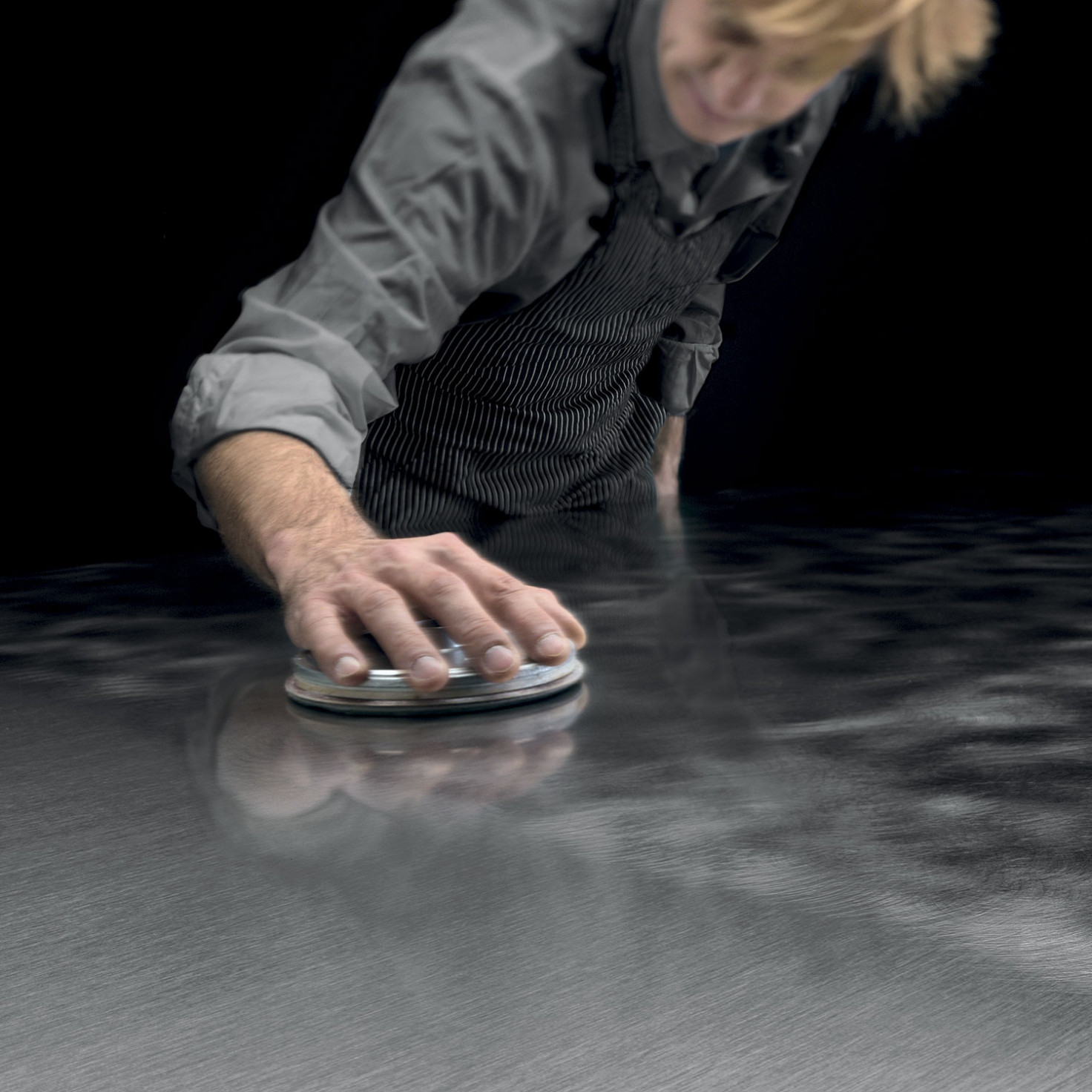 barazza_nerezove-pracovne-dosky-cesanie-nereze