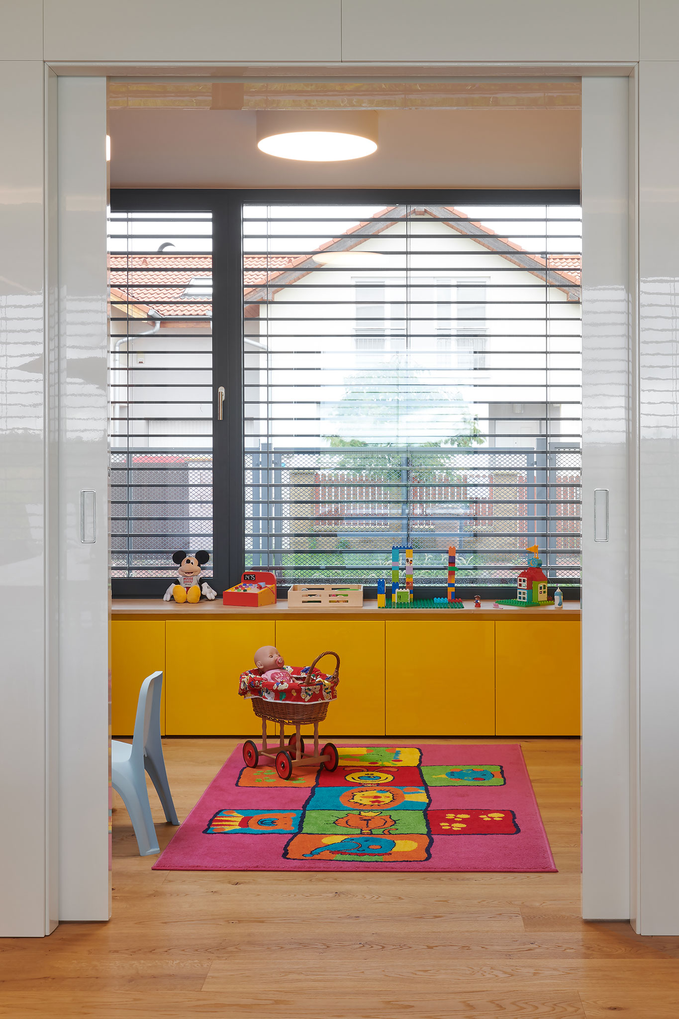 detska-izba-pre-male-dieta_herna_na-mieru_hanak_izba_pre-dievca_izba-pre-chlapca_zlta