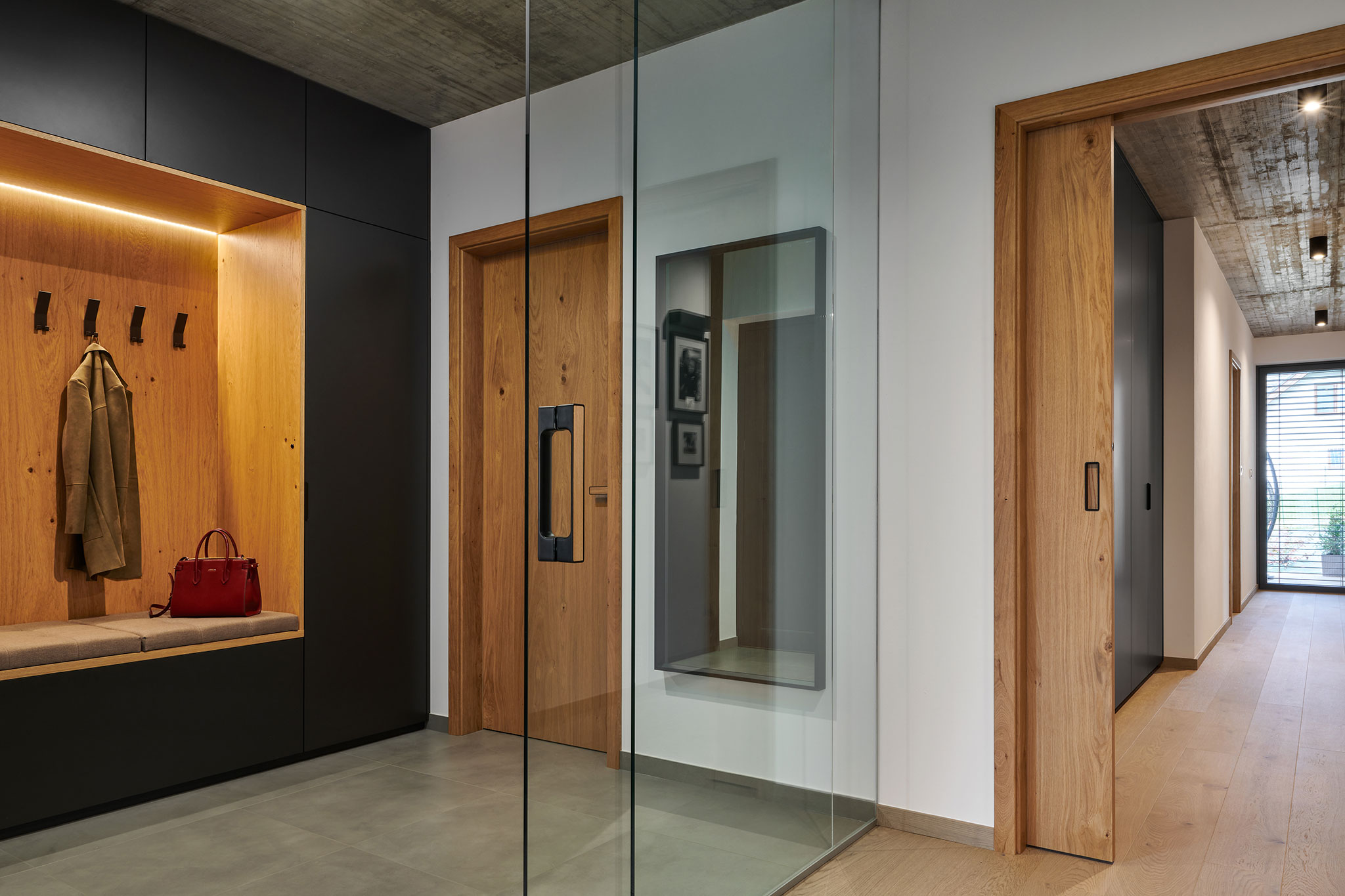 sklenene-zasuvacie-dvere_standardne-interierove-dvere_zasuvacie-dvere-do-puzdra