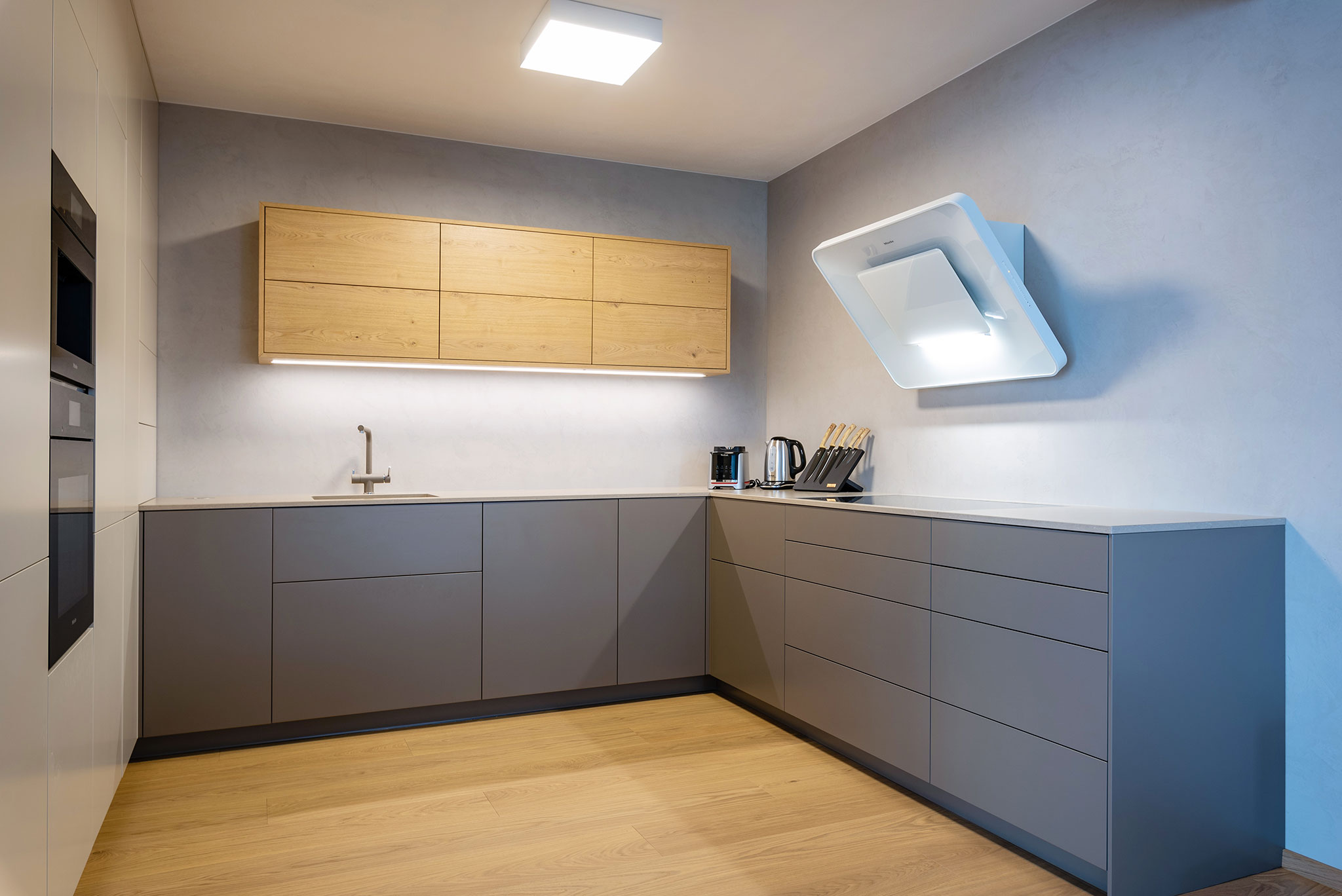 moderna minimalisticka kuchyna na mieru