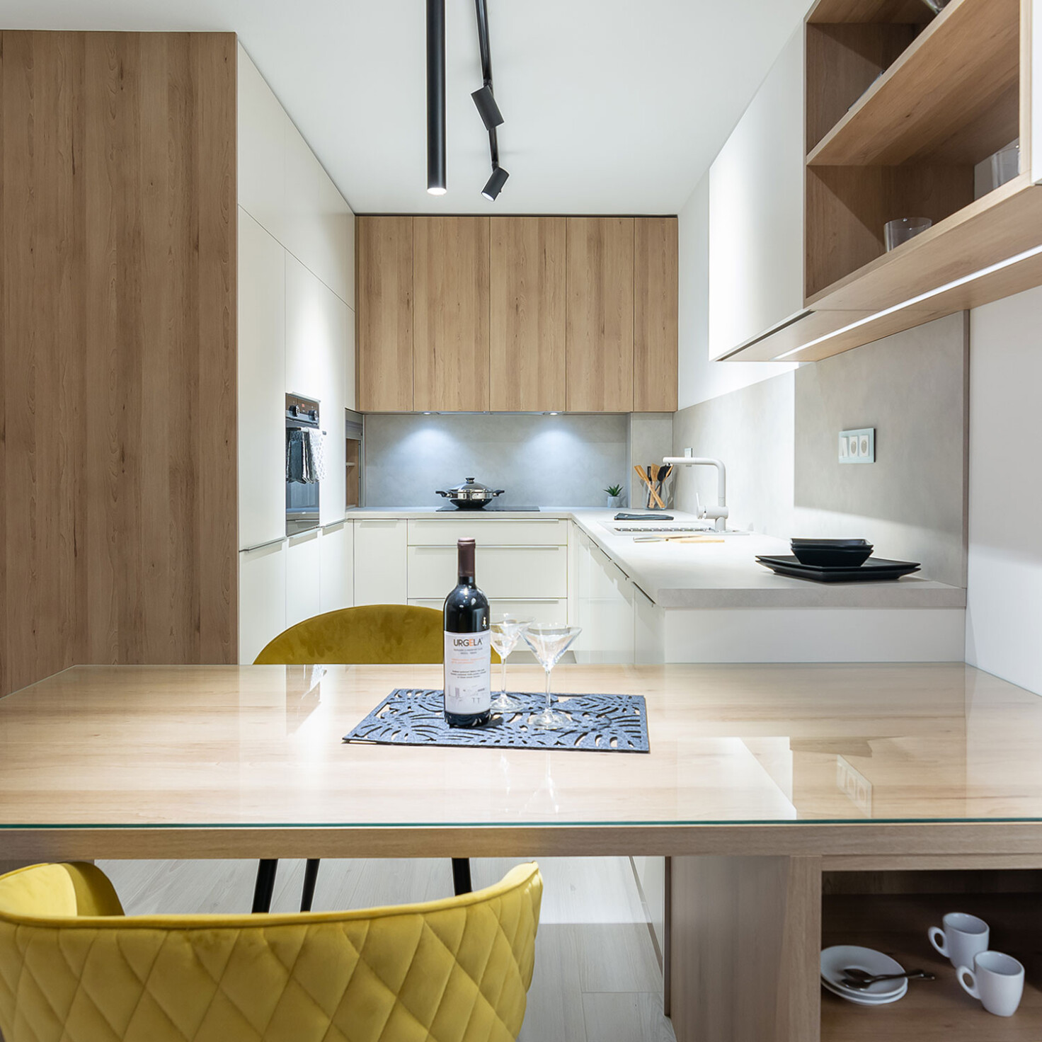 nábytok na mieru do interiéru