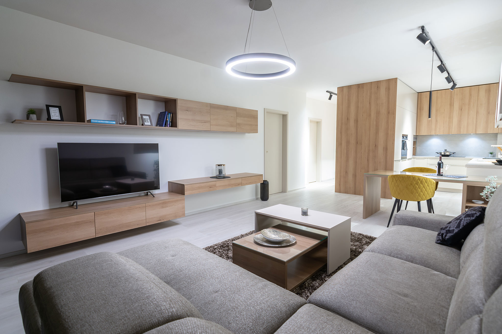 obývačový nábytok na mieru