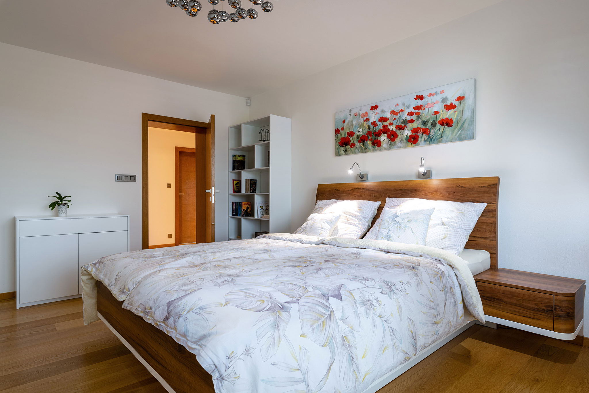 drevena_manzelska_postel-na-mieru