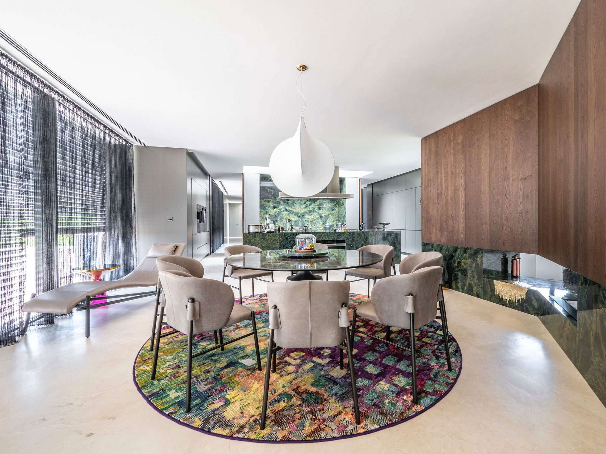 Pozadie slajdu č. 2