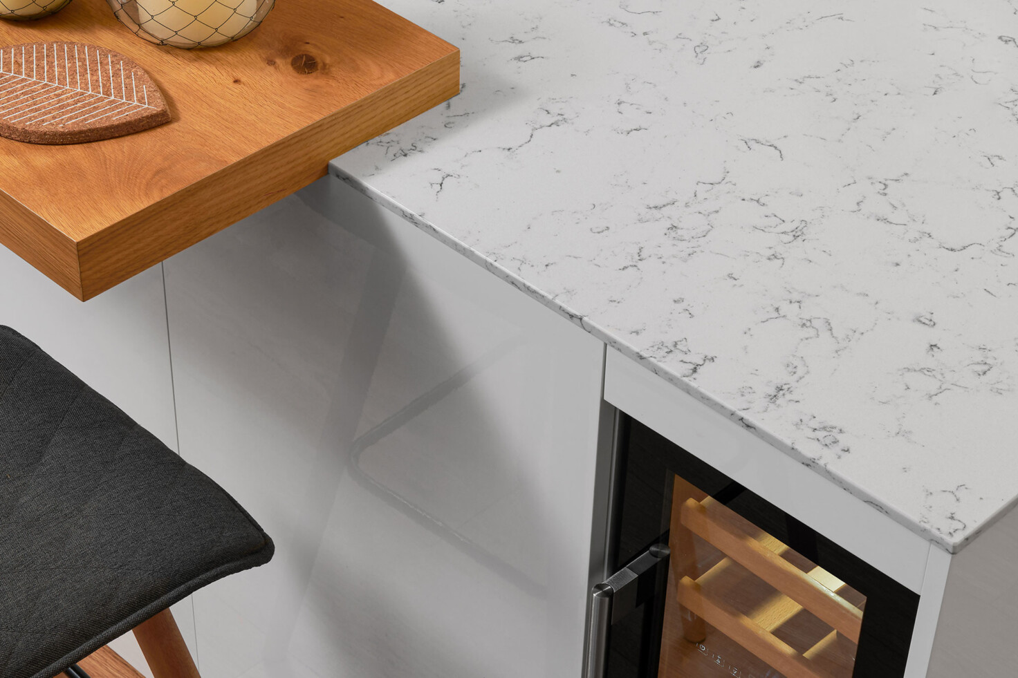 originalny technicky kamen ako pracovna doska do kuchyne na mieru