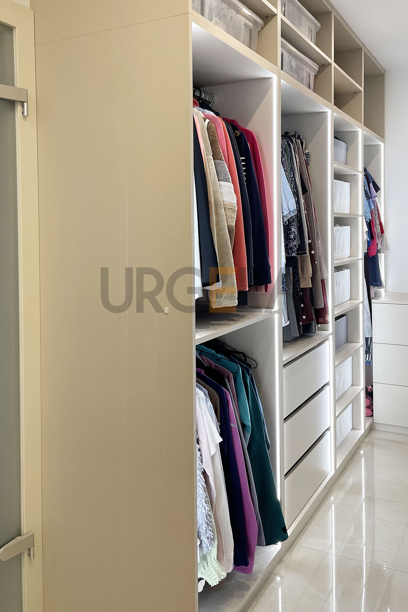 realizacia_sliac_dom_moderny_otvoreny_satnik_1365