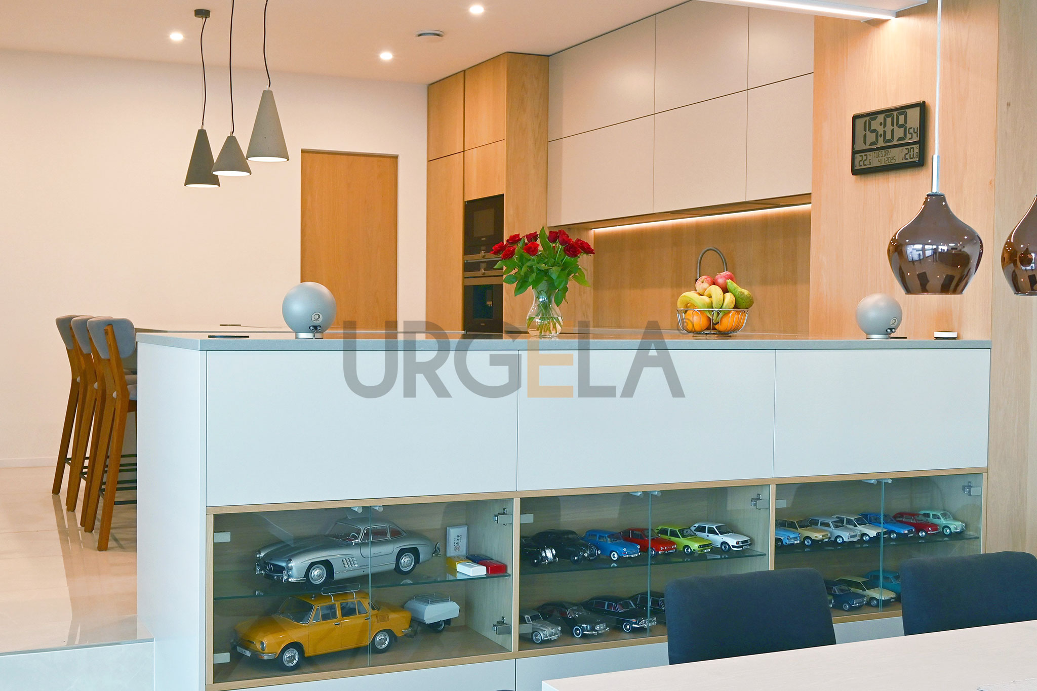 realizacia_sliac_dom_bezova_moderna_kuchyna_na_mieru