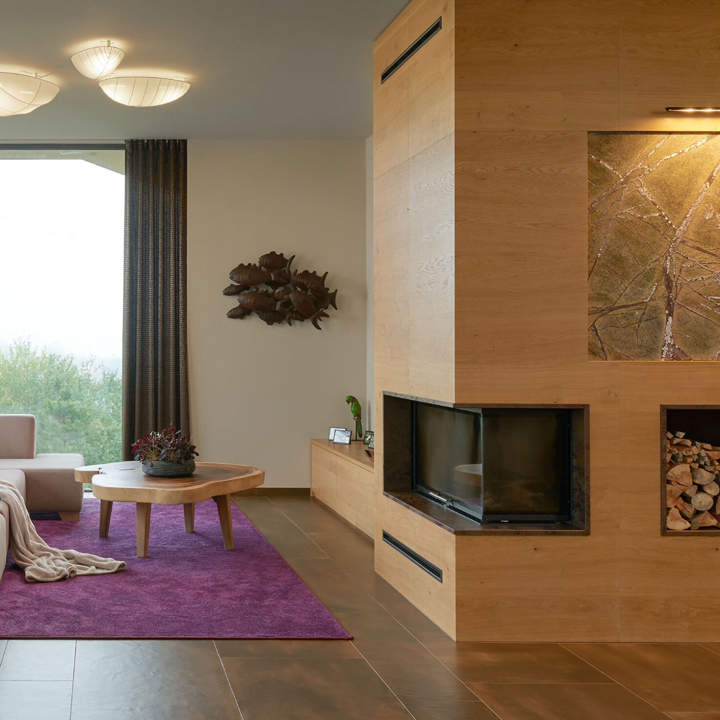 dreveny obklad v sucasnom interieri